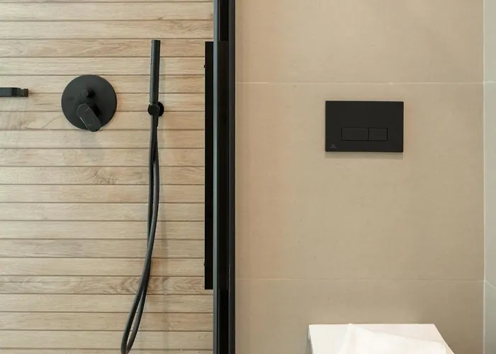 Modern Seaview Oasis Willa *