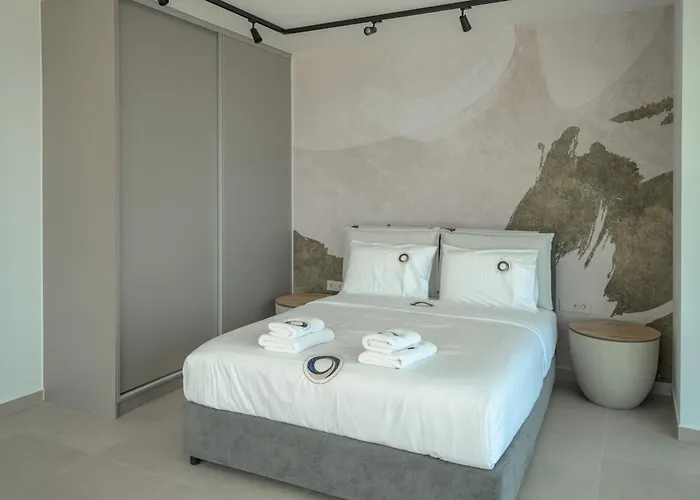 Modern Seaview Oasis Willa *