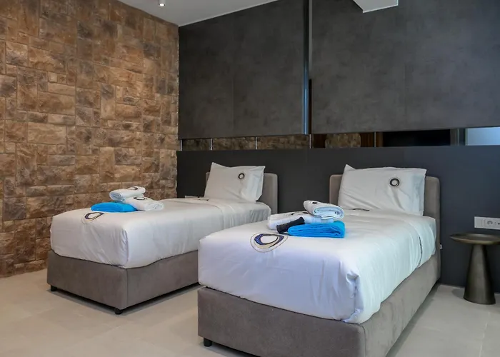 Modern Seaview Oasis Willa *