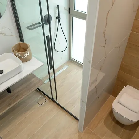 Luxury Oasis Vilă *