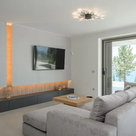 Vilă Luxury Oasis *