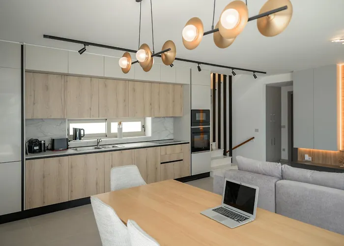 Modern Seaview Oasis Βίλα Νικιάνα