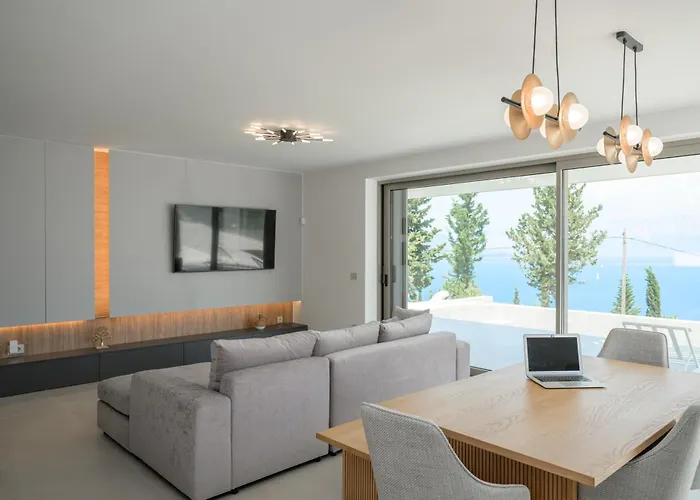 Modern Seaview Oasis Villa Nikiana